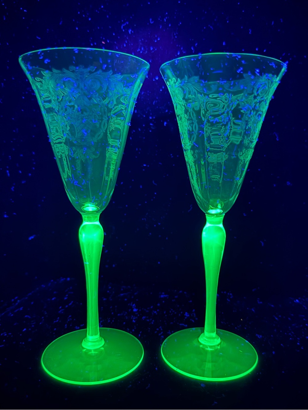 Rare 2 Tiffin Arcadian Psyche Green Stem Etched “Basket" URANIUM Water Glass